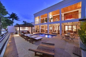 Barracuda Boutique Hotel 4*
